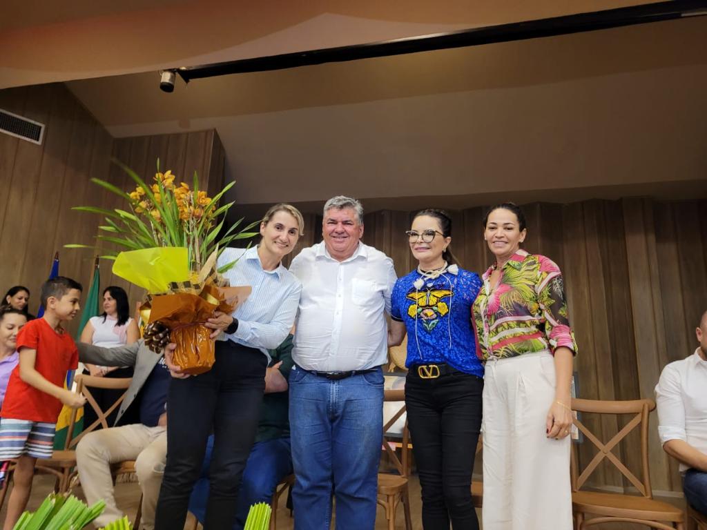 Primeira-dama do Estado visita Barra do Garças e anuncia adesão do município ao Programa SER Família Criança